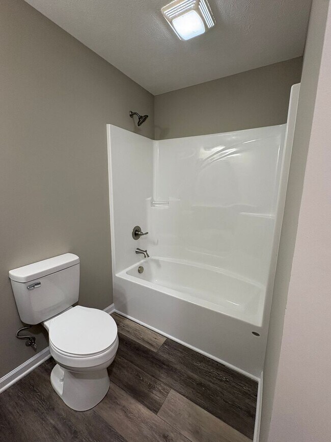 Building Photo - BRAND NEW Home with large yard in Tullahoma...