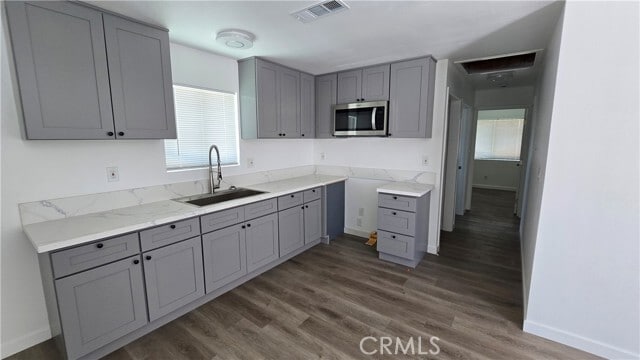 Building Photo - 1505 W 7th St