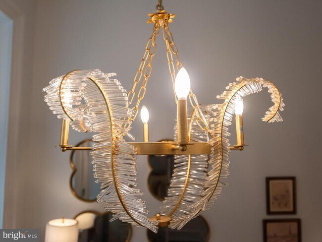 Building Photo - 2122 Spruce St