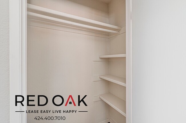 Building Photo - 474 1/2 Crane Blvd-474 1/2