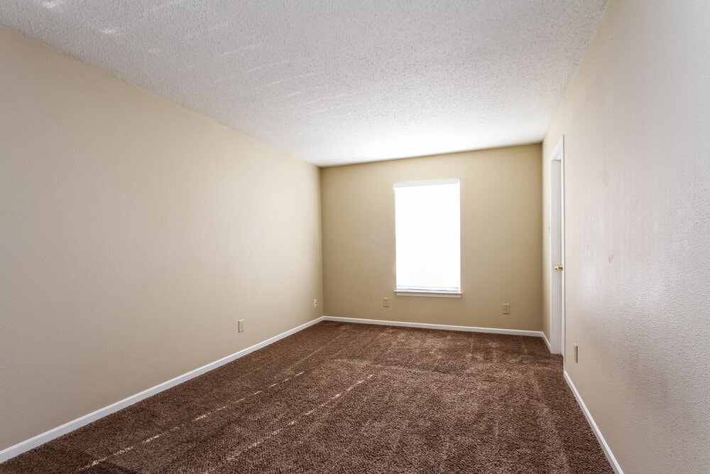 Building Photo - 15226 Clear St