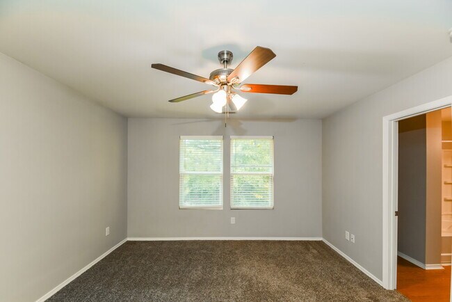 Building Photo - 4912 Sweet Shade Trail