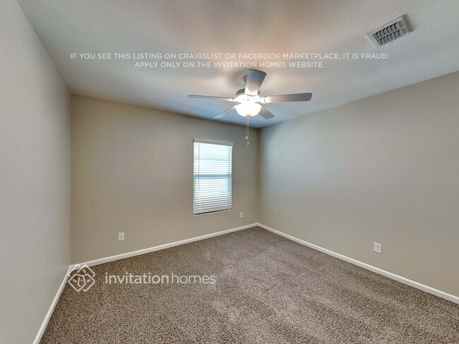 Building Photo - 18928 W Reade Ave