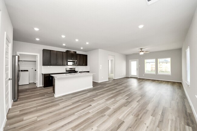 Building Photo - 16690 Sterling Clf St