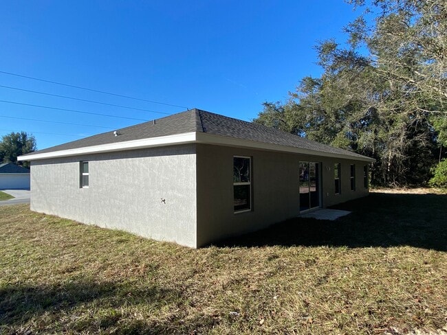 Building Photo - Custom Home - Desirable SW Ocala Neighborhood 3/2/2 **Won't Last**