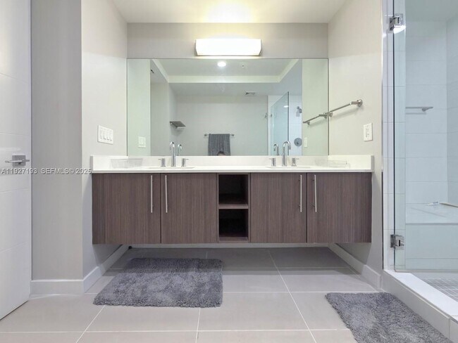 Building Photo - 7751 NW 107th Ave