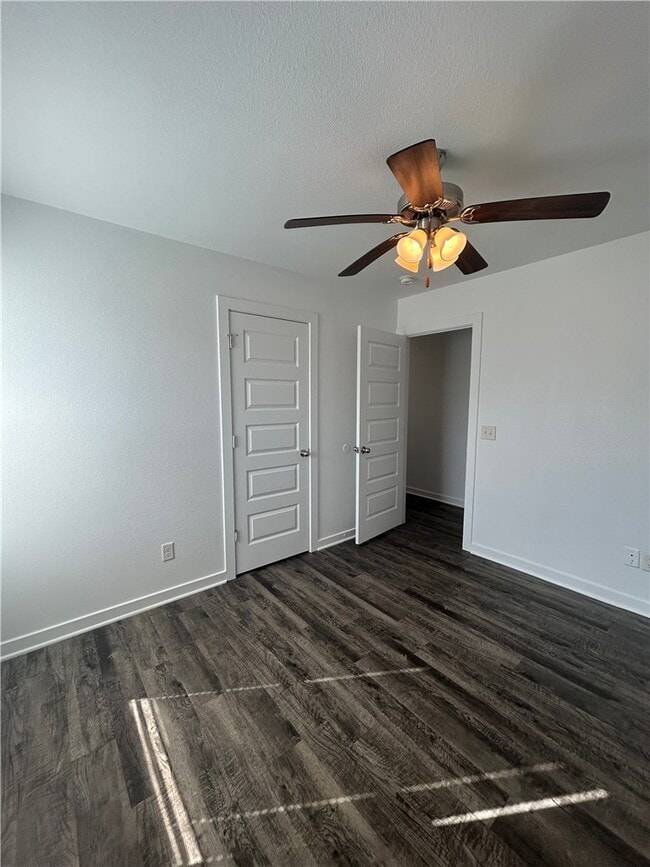 Building Photo - 644 Hidden Springs Dr