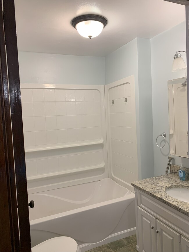 Bathroom - 1444 33rd St