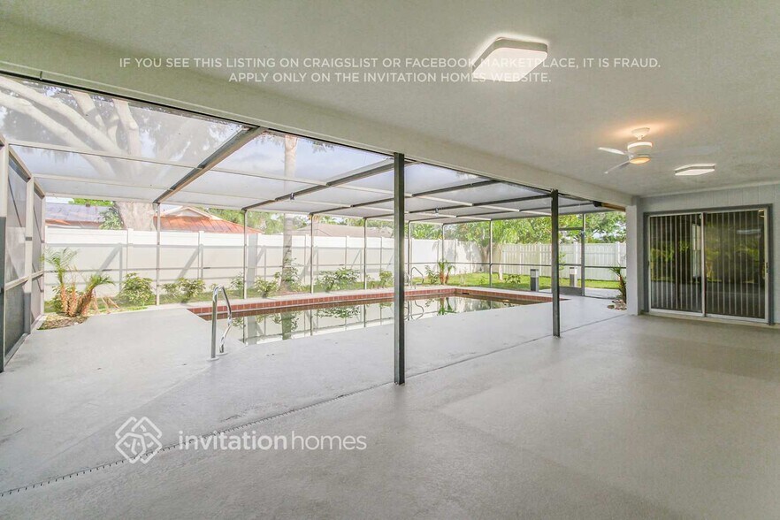 Building Photo - 1485 Palmwood Dr