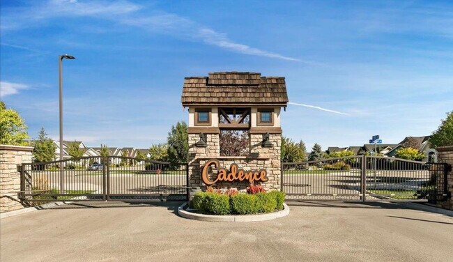 Building Photo - 6253 N Winward Ln