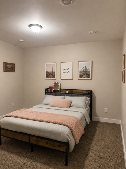 Building Photo - 211 E 850 S