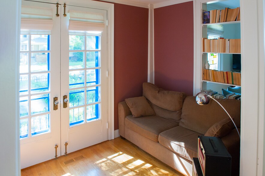 Building Photo - 63 Meigs St