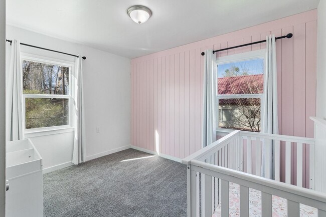 Building Photo - 129 W 100 S