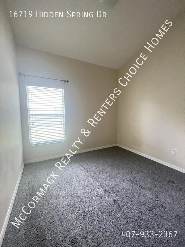 Building Photo - 16719 Hidden Spring Dr