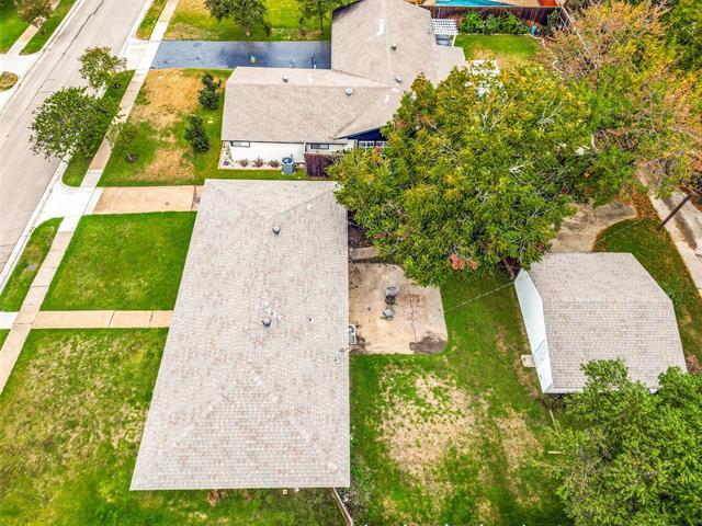 Building Photo - 3517 Woodleigh Dr