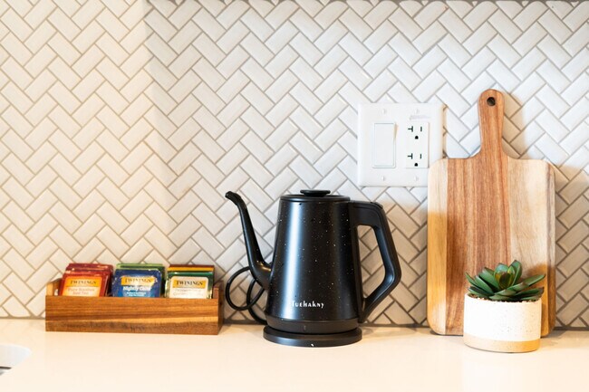 Building Photo - 4225 N 32nd Pl