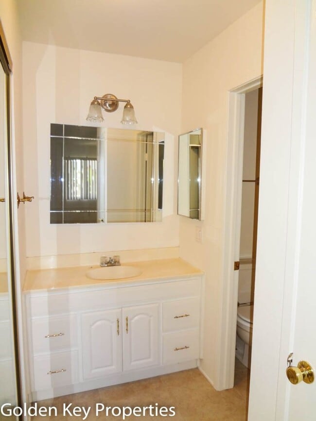 Building Photo - Beautiful spacious home in Mariners Point in Carlsbad!