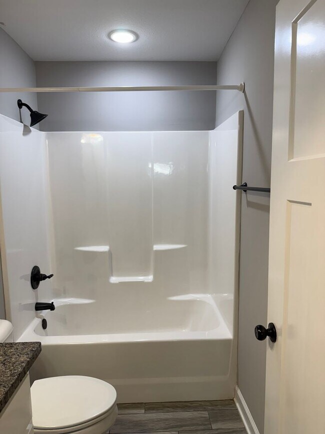 Building Photo - 157 Cody Dr