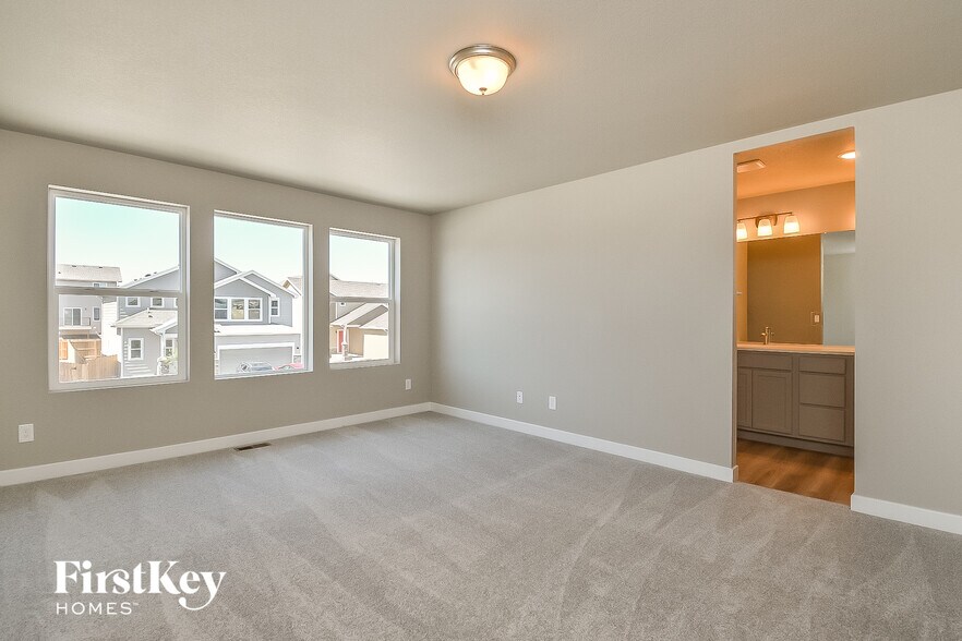 Building Photo - 10718 Luneth Dr
