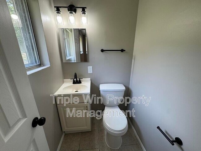 Building Photo - 2014 Wilbert Dr