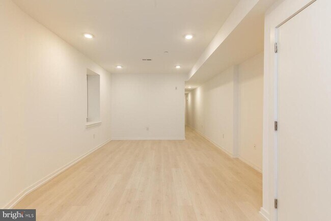 Building Photo - 1247 N 27th St