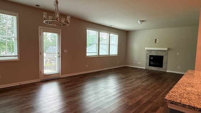 Building Photo - 71 Creekstone Dr