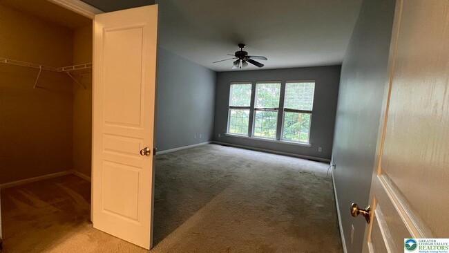 Building Photo - 1839 Majestic Dr