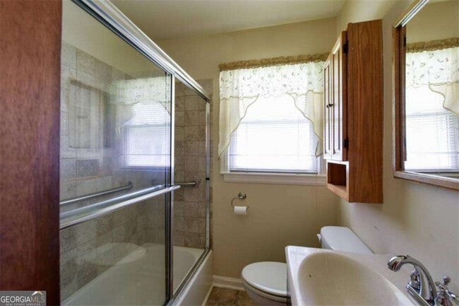 Building Photo - 2745 Old Concord Rd SE