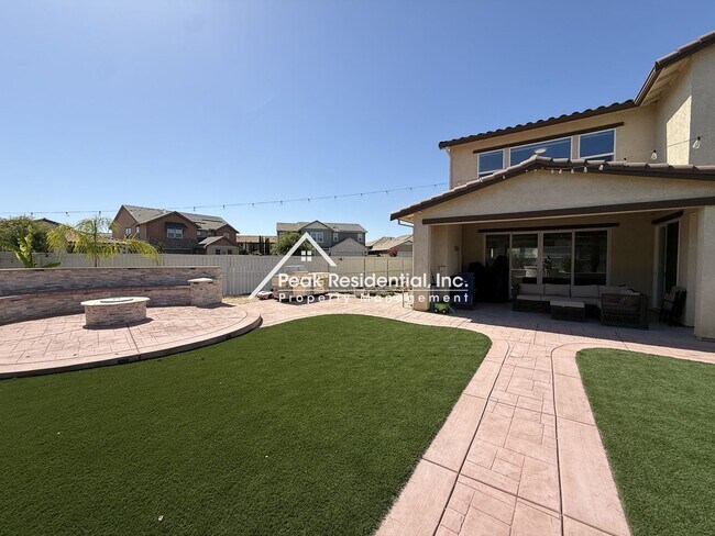 Building Photo - 3535 Heron Ct