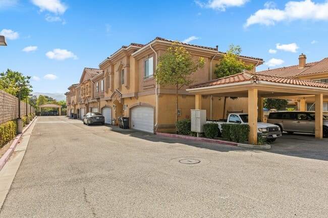 Building Photo - 1460 Patricia Ave