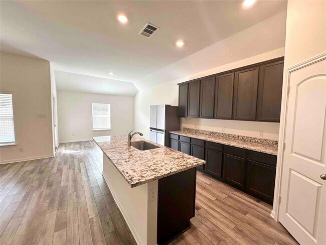 Building Photo - 1114 Treeta Trail