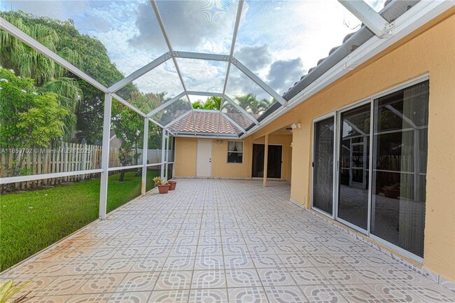 Building Photo - 16176 NW 14th Ct