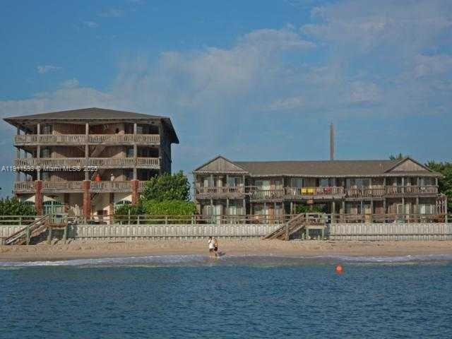 Building Photo - 1815 Mooringline Dr