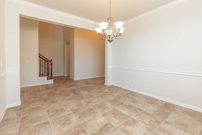 Building Photo - 10 Log House Ct