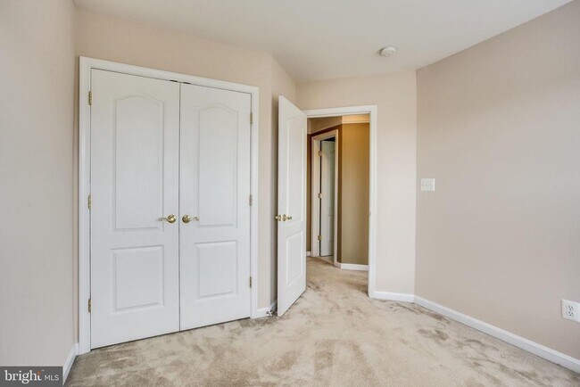 Building Photo - 22050 Dilworth Square