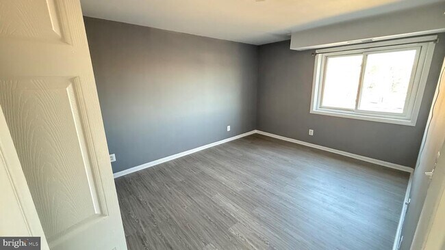 Building Photo - 3400 25th St S