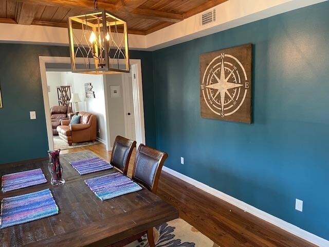 Building Photo - 2002 Greenwood Dr