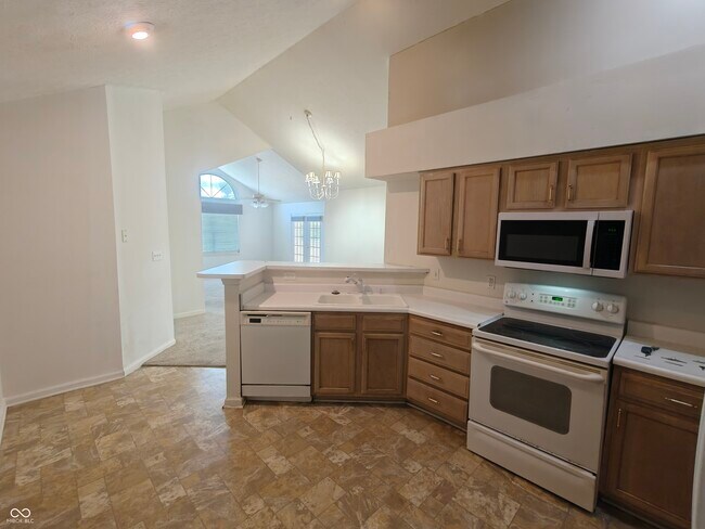 Building Photo - 2392 Steeple Chase