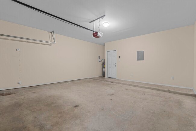 Building Photo - 205 Aquero Blvd