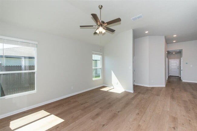 Building Photo - 403 Cross Barn Blvd