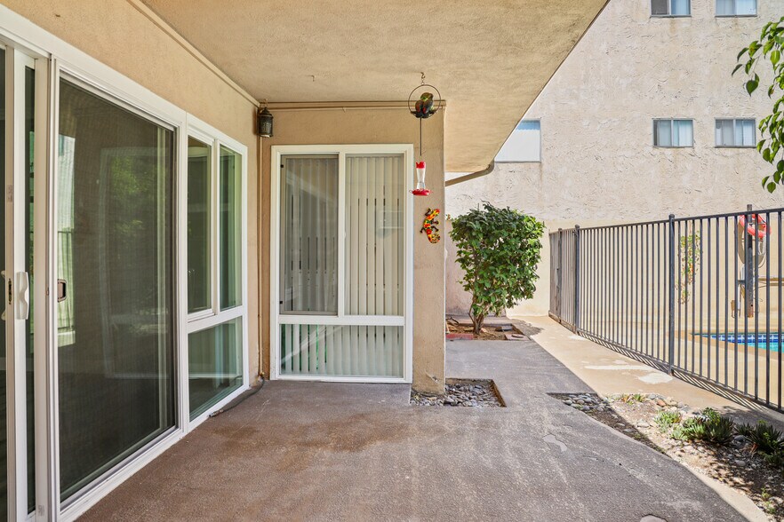 Building Photo - 11680 Chandler Blvd