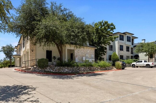 Building Photo - 7701 Rialto Blvd