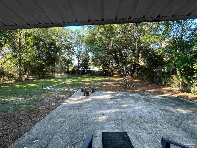 Building Photo - 517 Lakewood Rd