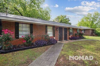 Building Photo - Charming 2BR Duplex in East Point
