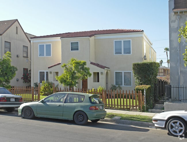 Building Photo - 1339 S Bronson Ave