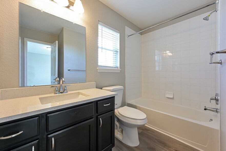 Building Photo - 2956 Iron Springs Pl