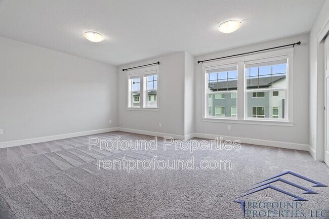 Building Photo - 17323 SW Kite Ln