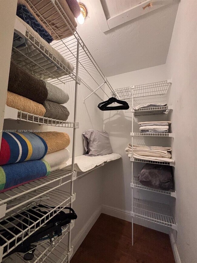 Building Photo - 500 Layne Blvd