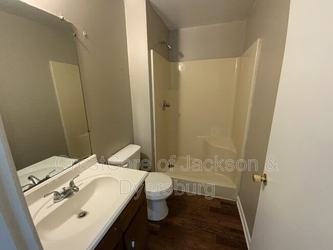 Building Photo - 1163 Roellen Newbern Rd