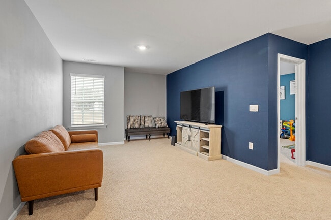 Building Photo - 68 Black Crk Dr